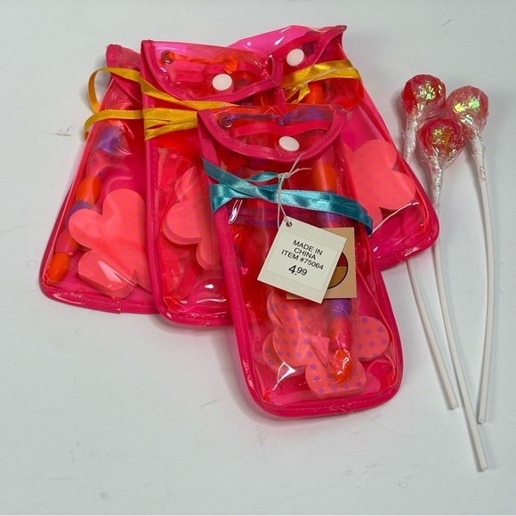 Four (4) Pink Pouches, Pens & Flower Note Pads & 3 Long Stick Lollipops NEW - Picture 9 of 9